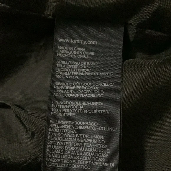 Tommy H puffer S/P black hooded *missing belt* - Picture 7 of 10